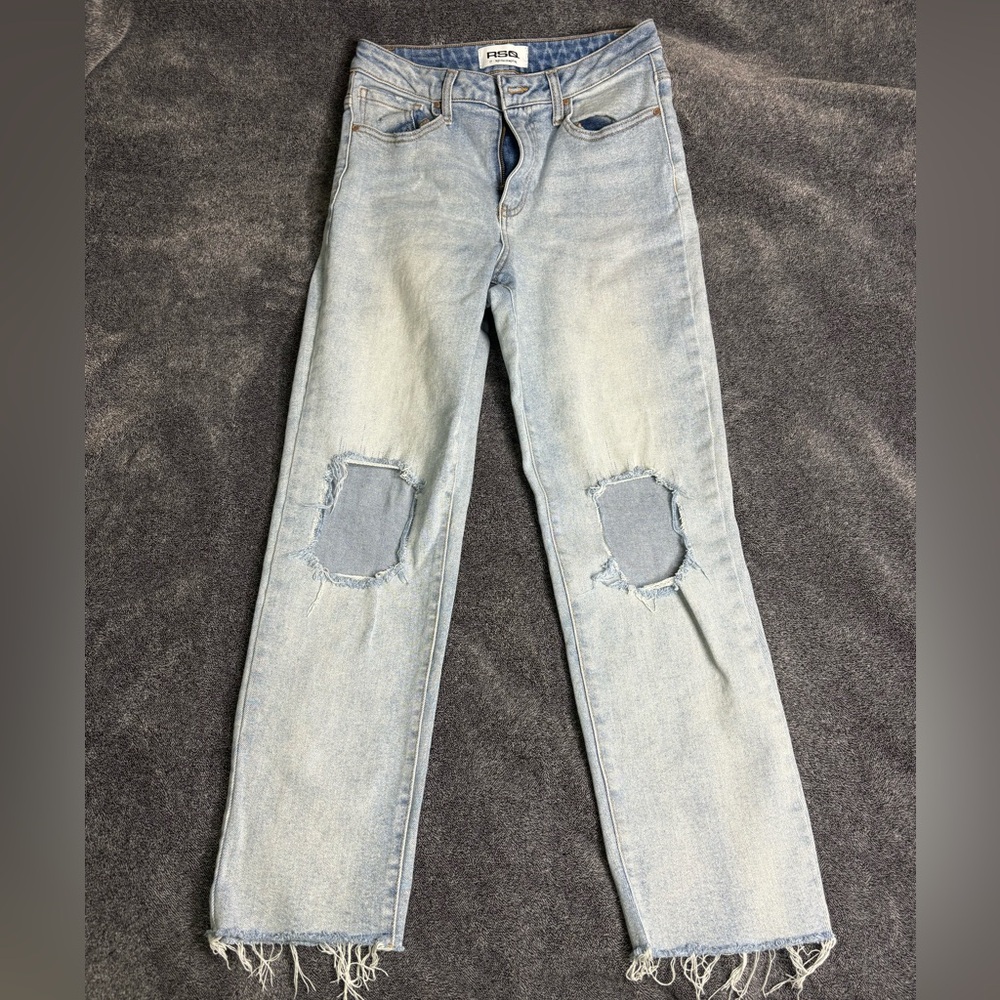 Tilly’s RSQ “high rise straight leg” size 27, medium/light wash, good condition